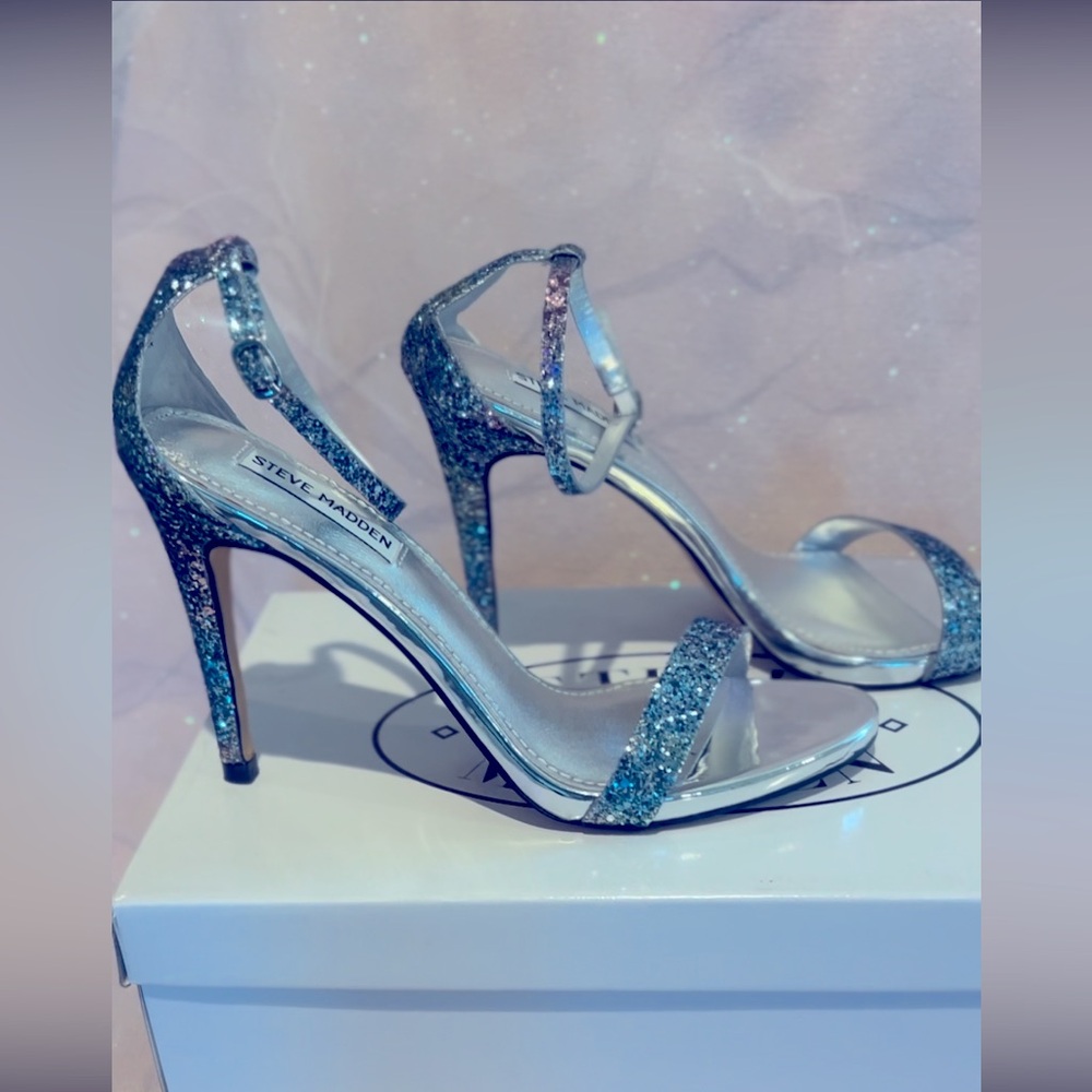 Steve Madden Stecy Multi Glitter Heel!!